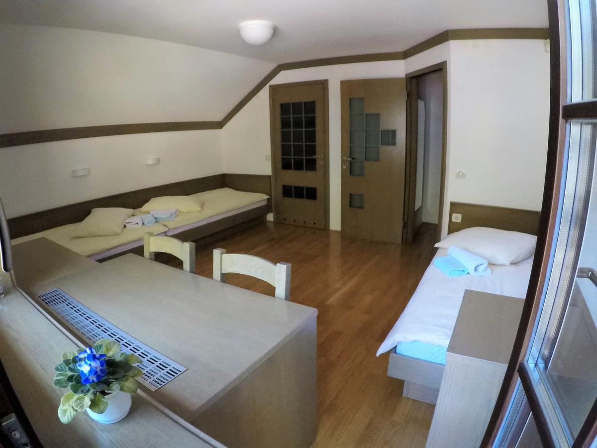 Karami Mountainhouse Bed & Breakfast Tržič Dış mekan fotoğraf